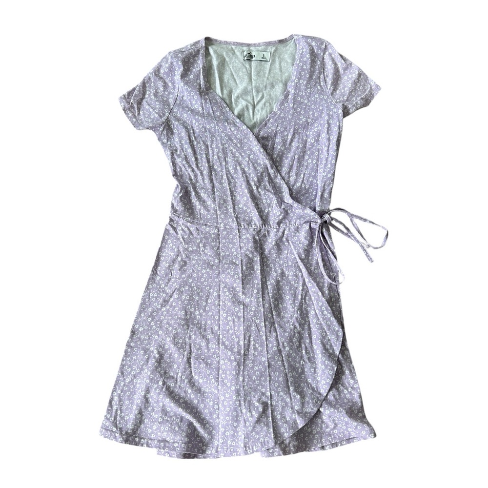 Hollister Wrap Dress Purple with White Flowers Size S